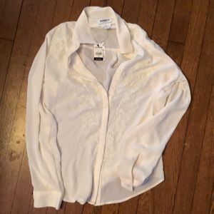 Express off-white lace portofino blouse